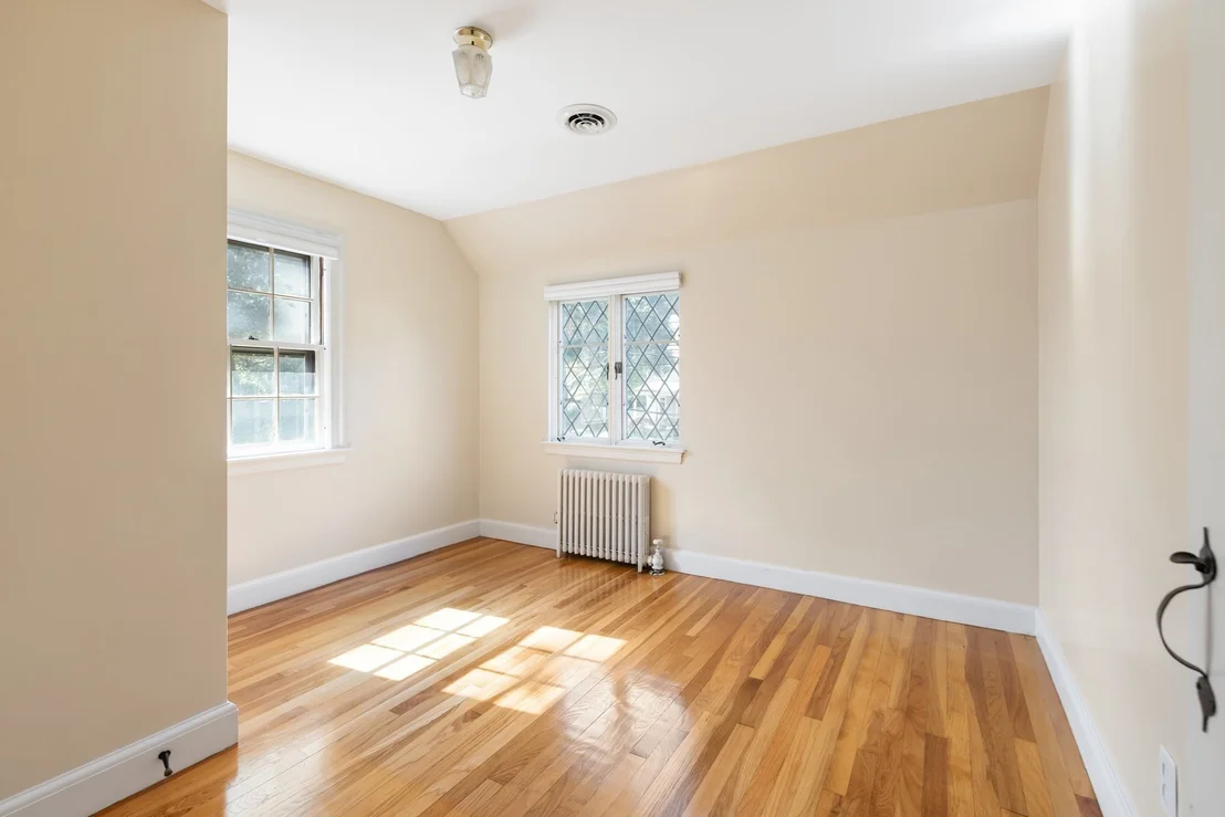 Photo of 521 High Rock St