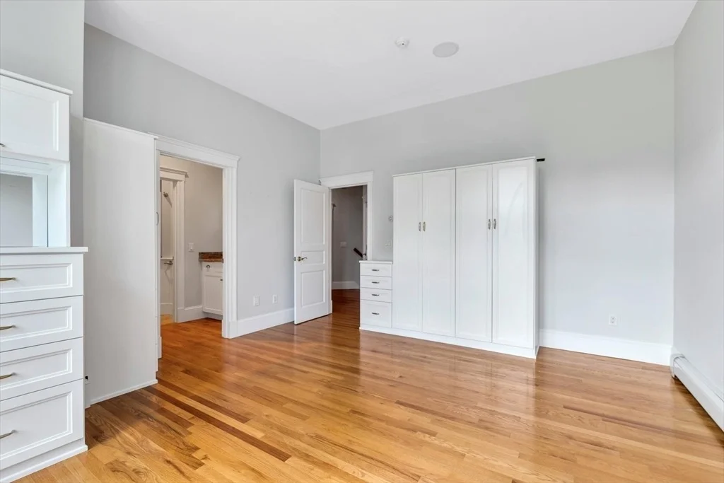 Photo of 20 Eagle Dr