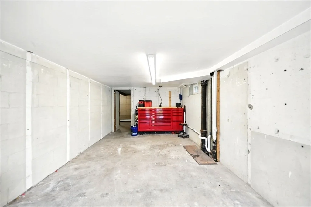 Photo of 77 Marblehead Street