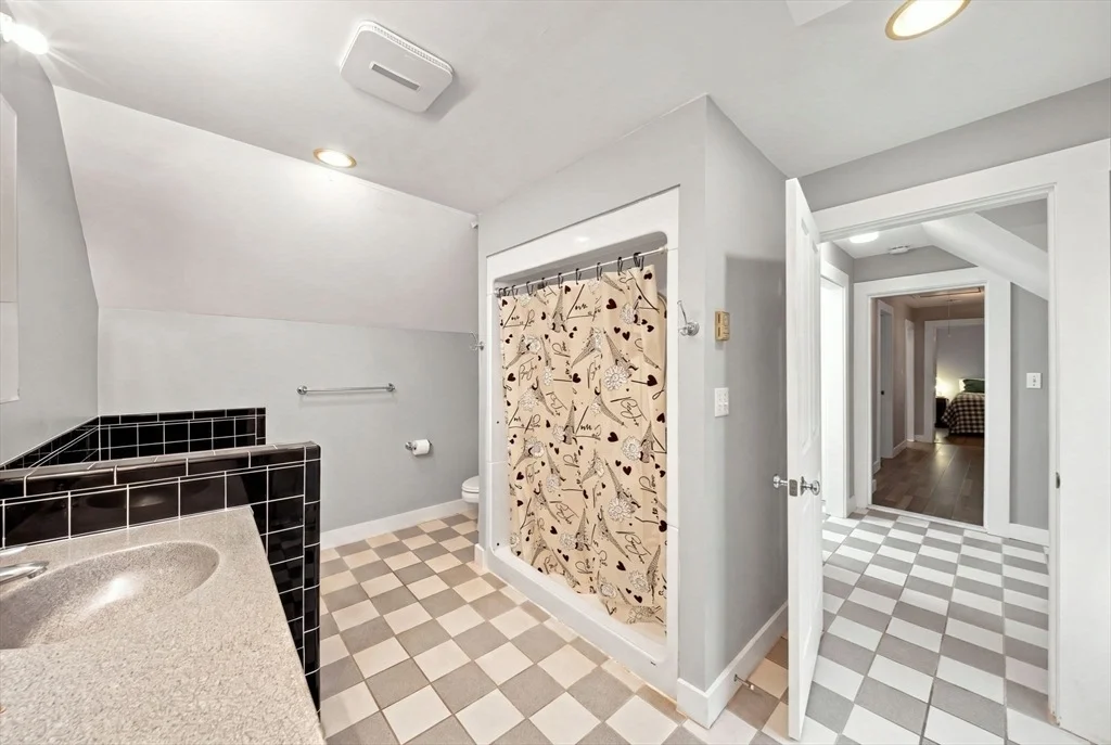 Photo of 107 Sylvan St