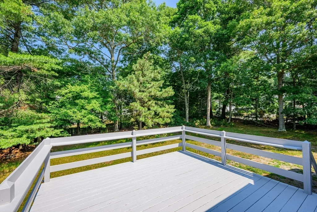 Photo of 295 Westwind Cir