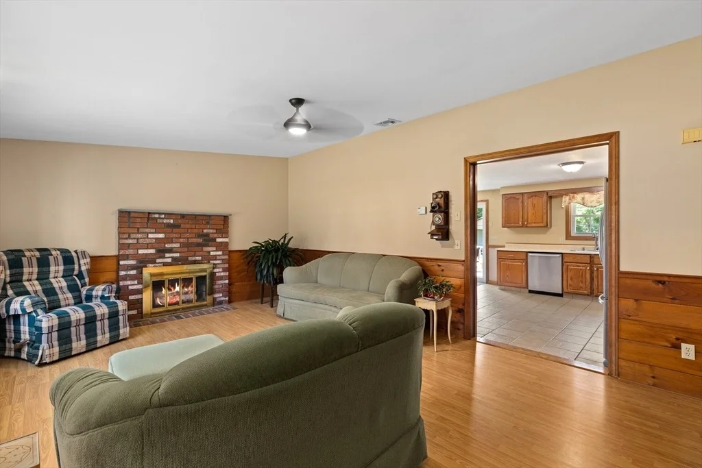 Photo of 51 Point St