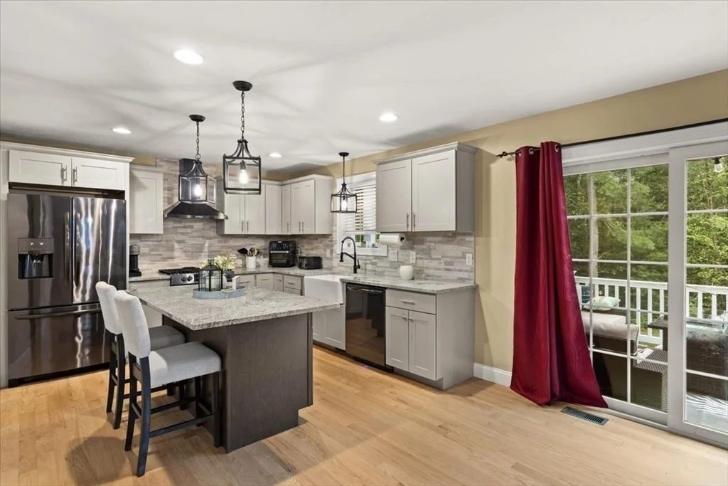 Photo of 2209 Maple Swamp Road