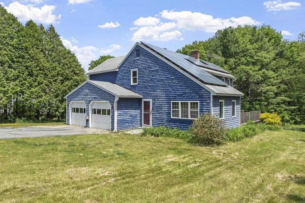 Photo of 90 Royalston Rd