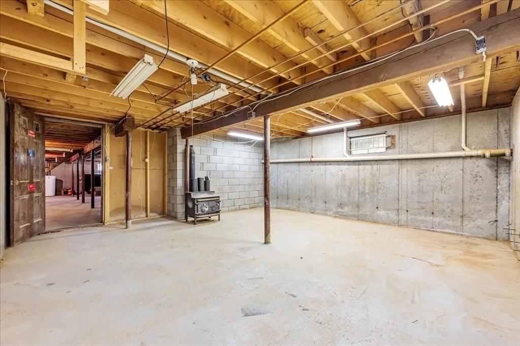 Photo of 210 Causeway Street