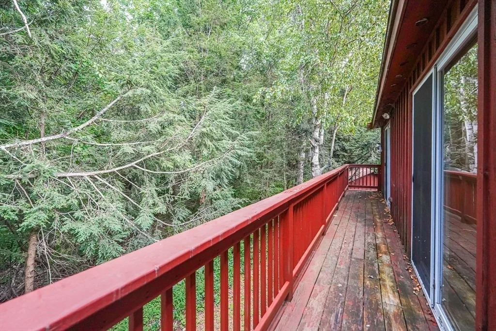Photo of 17 Crowningshield Dr