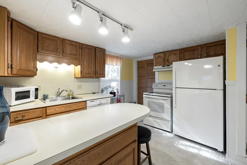 Photo of 111 Thaddeus St