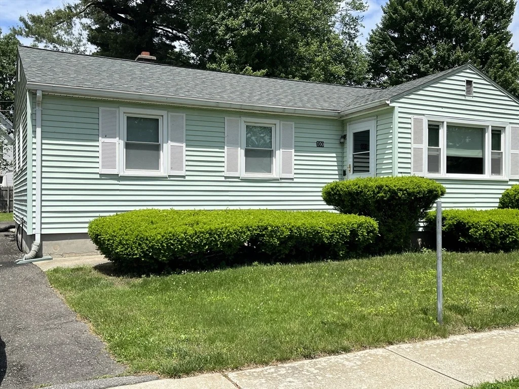 Photo of 100 Rowland St
