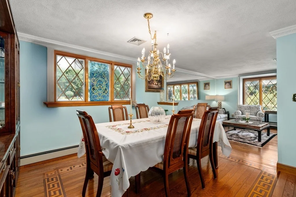Photo of 15 Hobbs Brook Rd