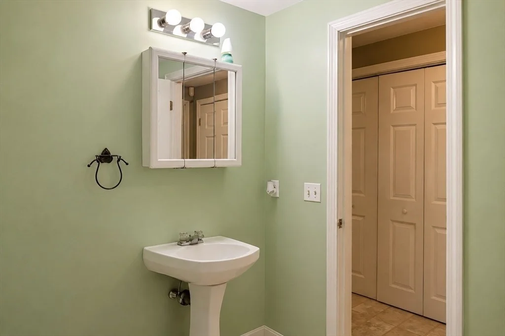 Photo of 94 Whitins Rd