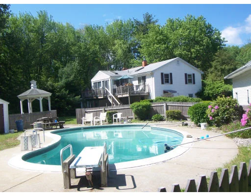 Photo of 72 Bicknell Rd