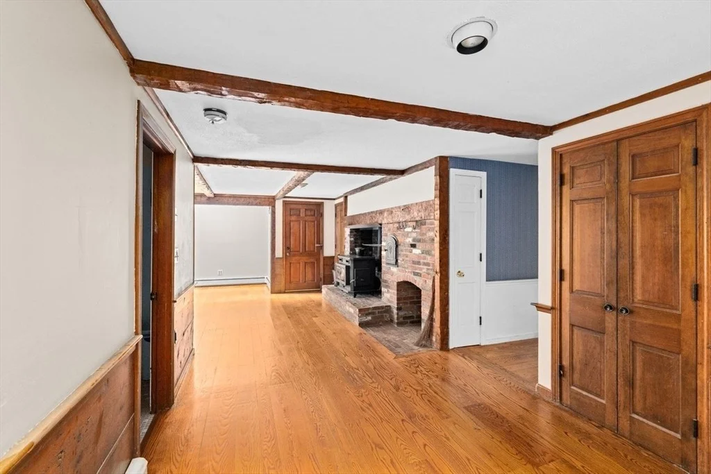 Photo of 87 Deborah Road