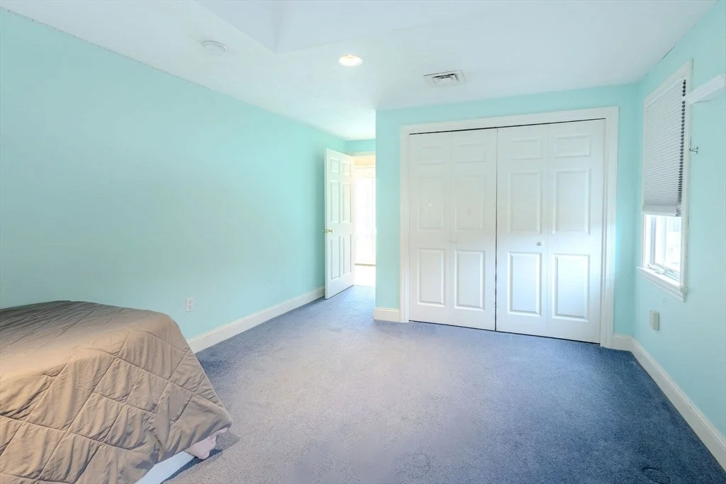 Photo of 46 Puritain Drive