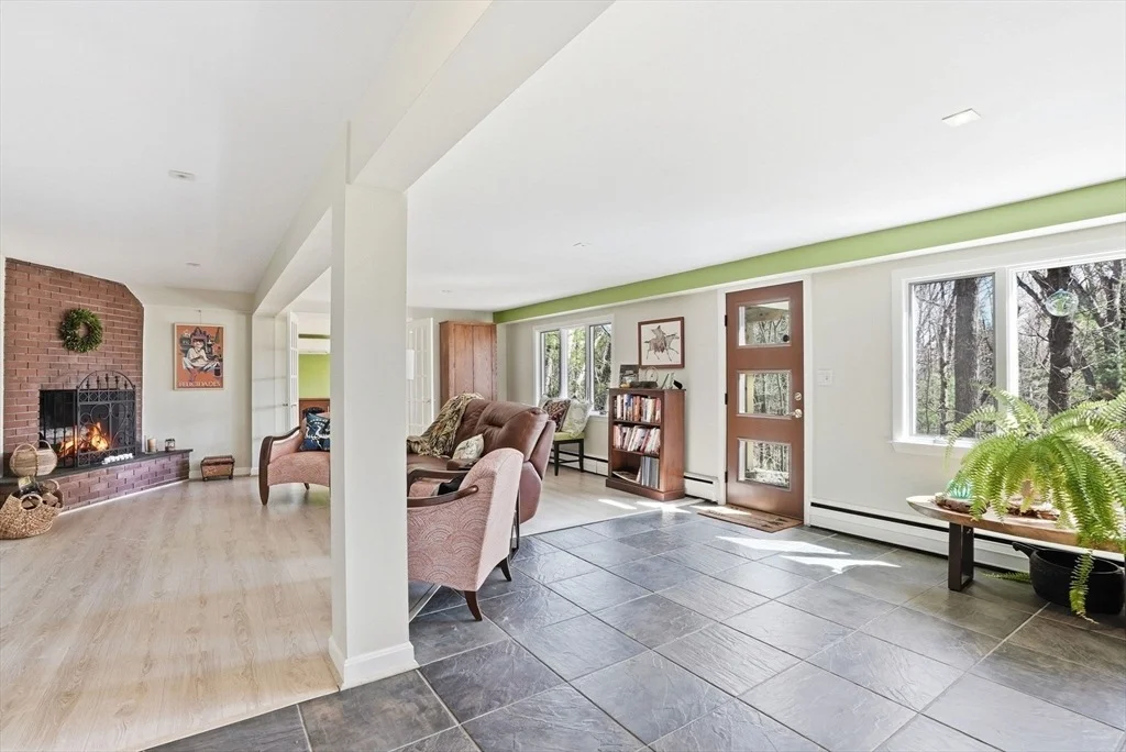 Photo of 33 Algonquin Rd