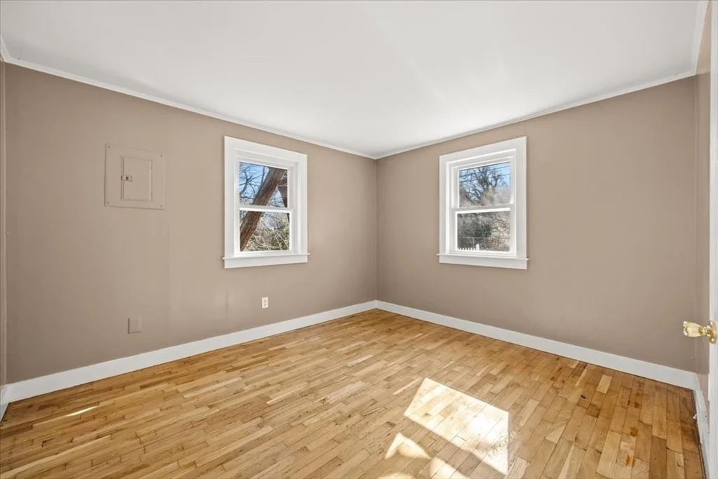 Photo of 365 Phinneys Ln