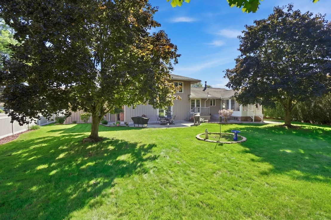 Photo of 105 Higher Brook Dr