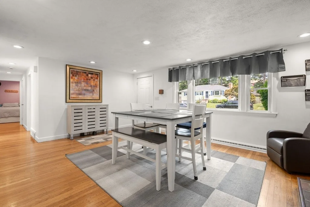 Photo of 10 Perley Ave