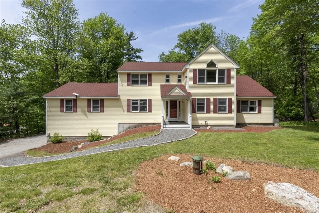 Photo of 10 Mountain Rd