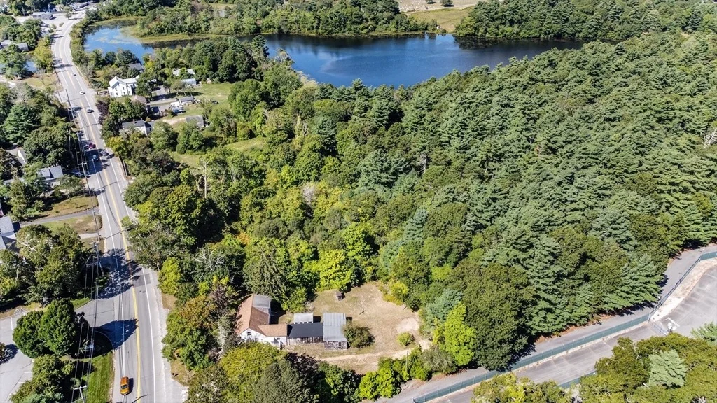 Photo of 2596 Cranberry Hwy