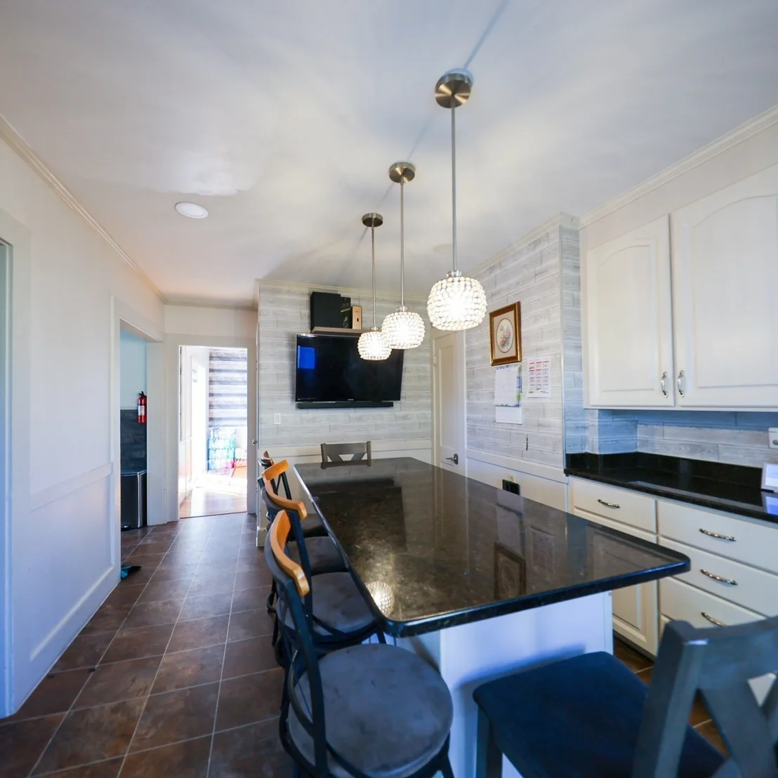 Photo of 374 Pine St