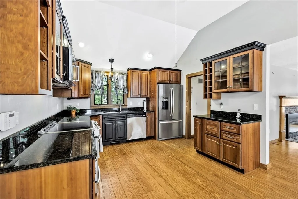 Photo of 85 Clamshell Cove Rd