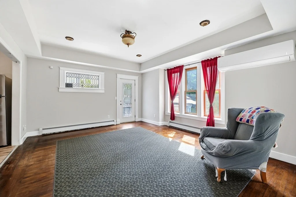 Photo of 151 Bowdoin St