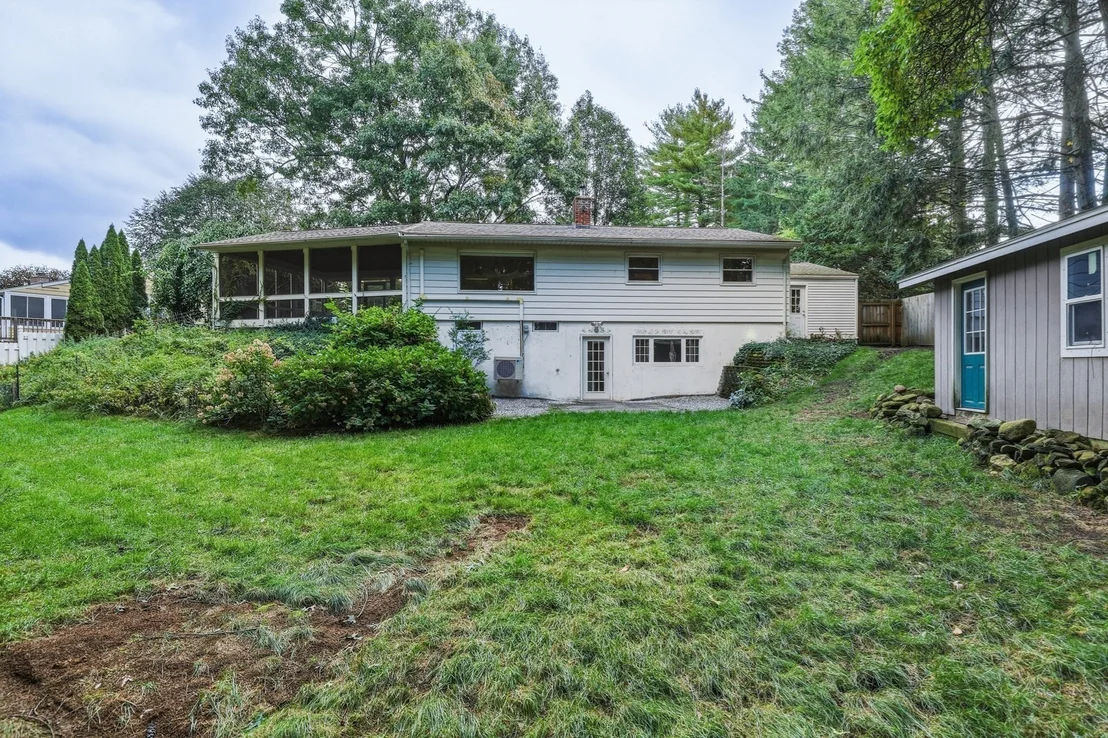 Photo of 34 Skyridge Ln