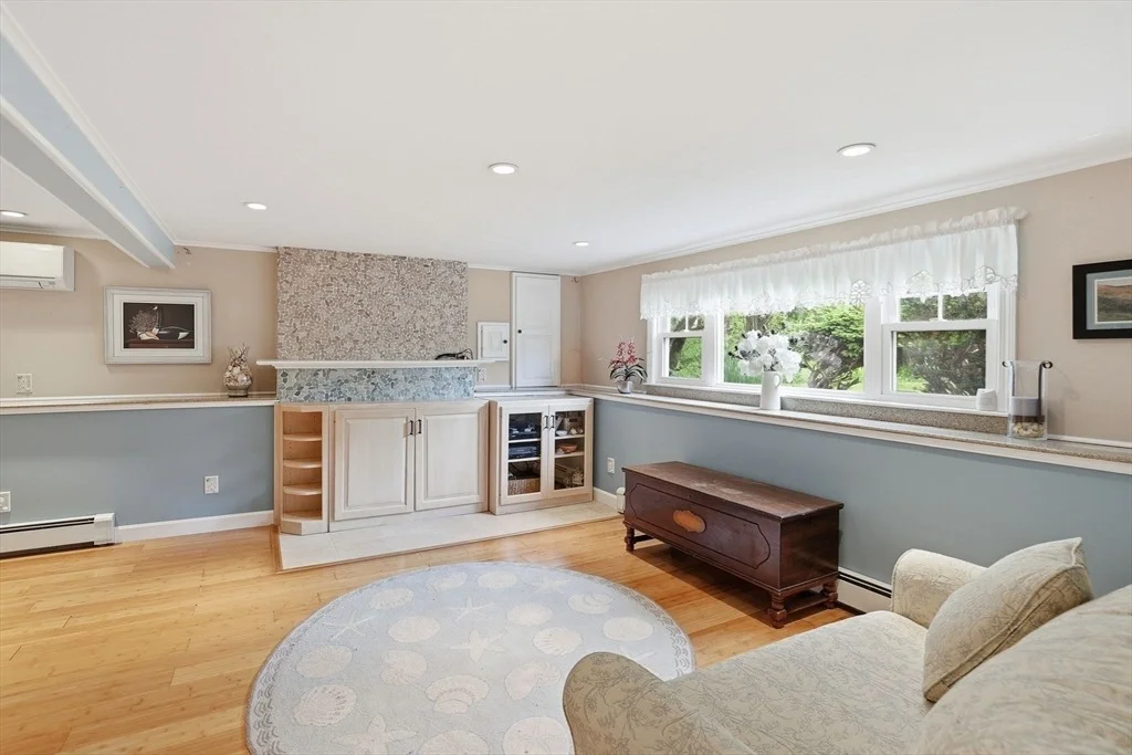 Photo of 17 Briggs Ave