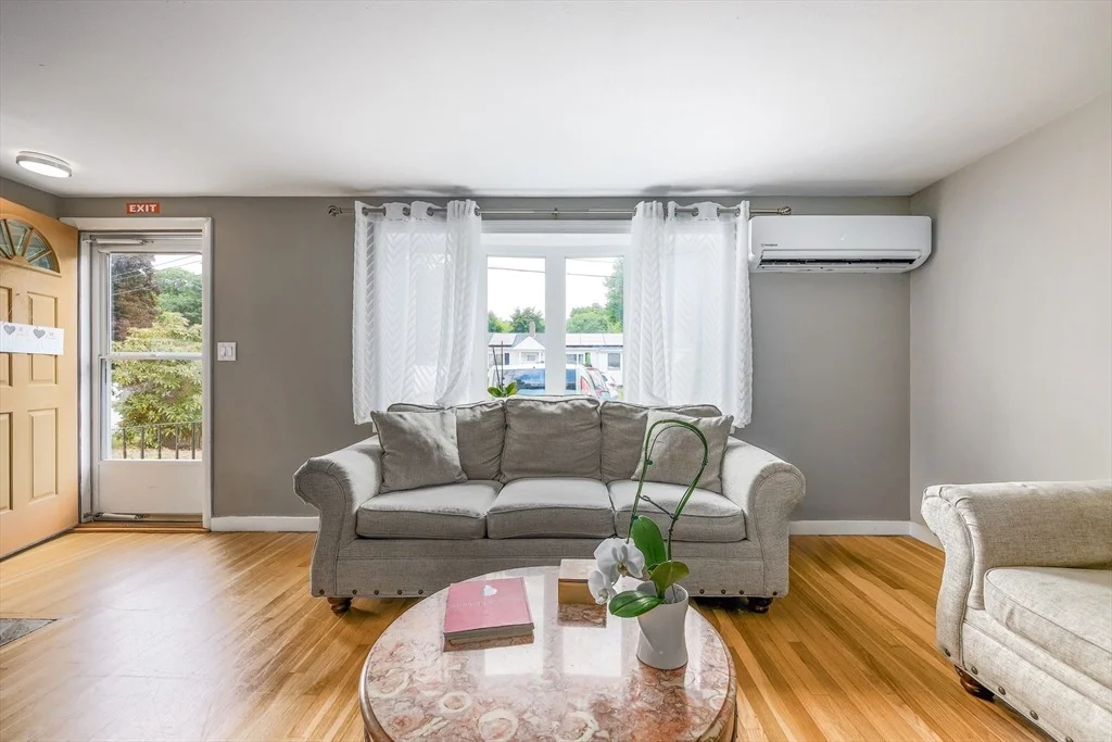 Photo of 12 Lilian Rd Ext