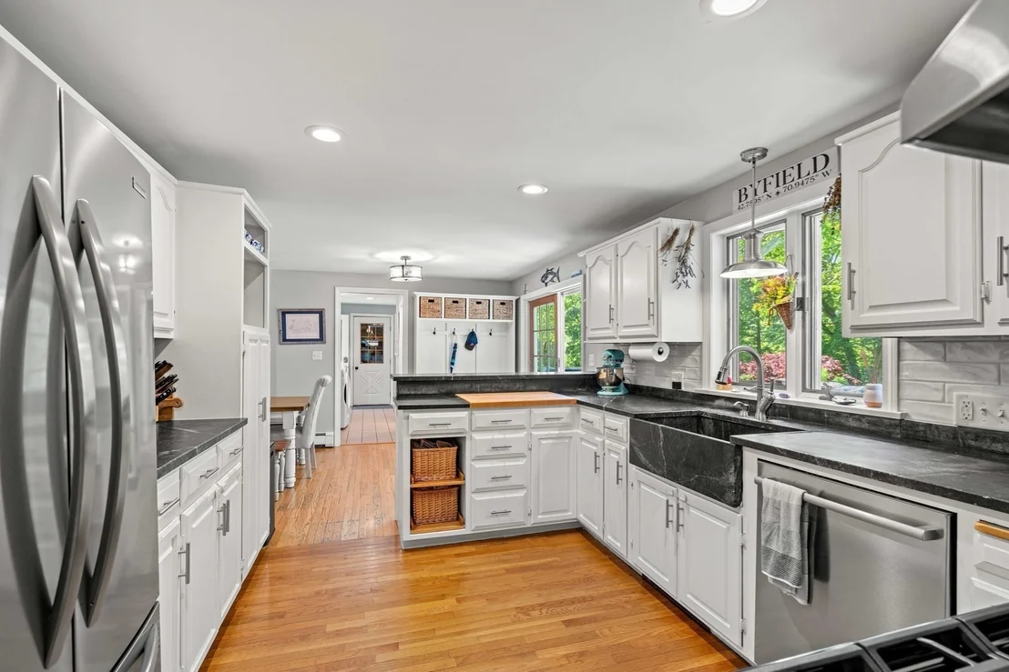 Photo of 102 Elm St
