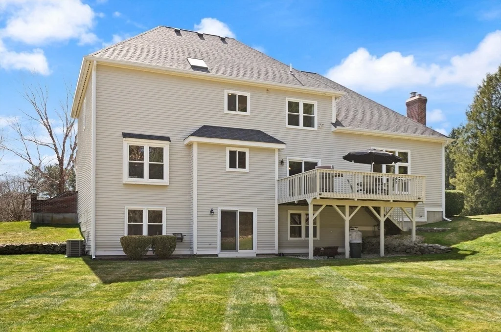Photo of 20 Comstock Dr