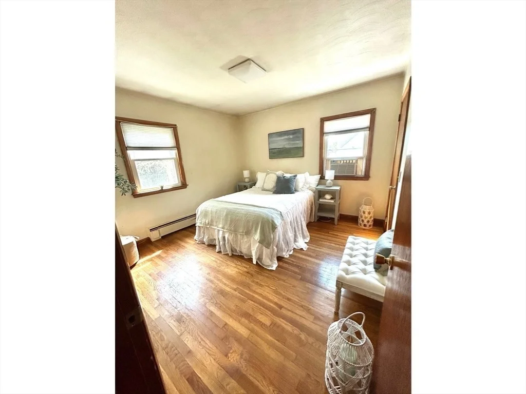 Photo of 18 Hunt Way