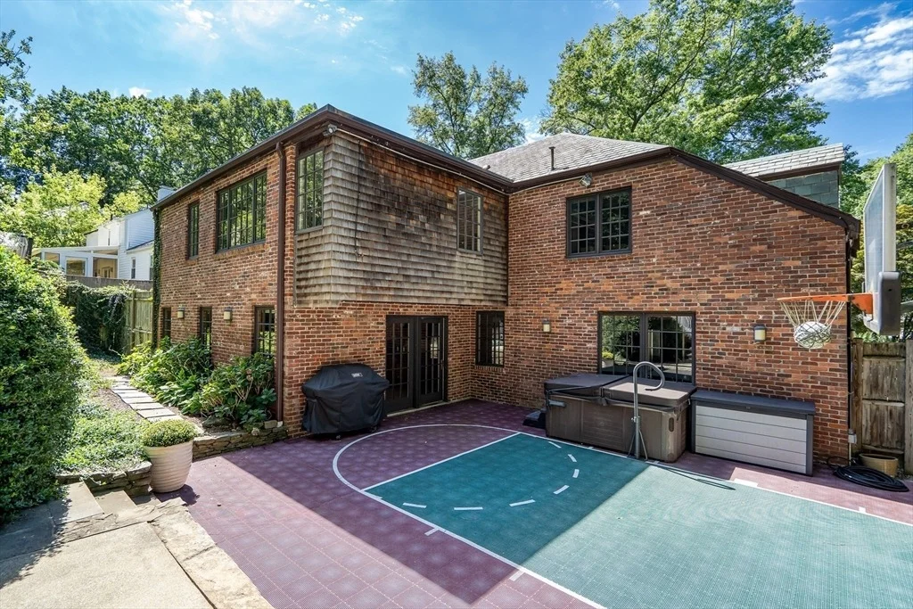 Photo of 72 Beverly Rd