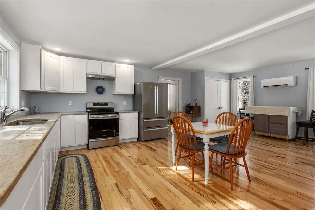 Photo of 178 Brimfield Rd