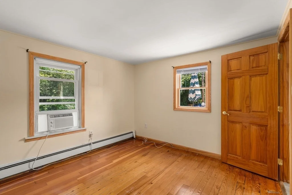 Photo of 1080 Ocean St