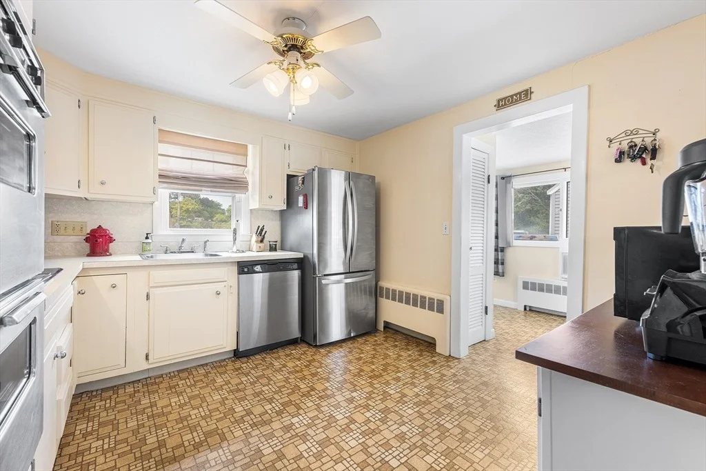 Photo of 39 Badger Rd