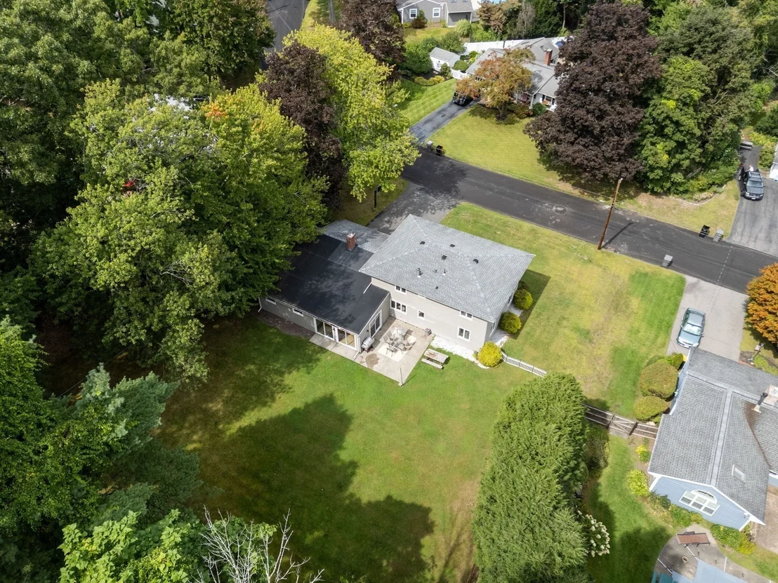 Photo of 7 Lamphere Cir