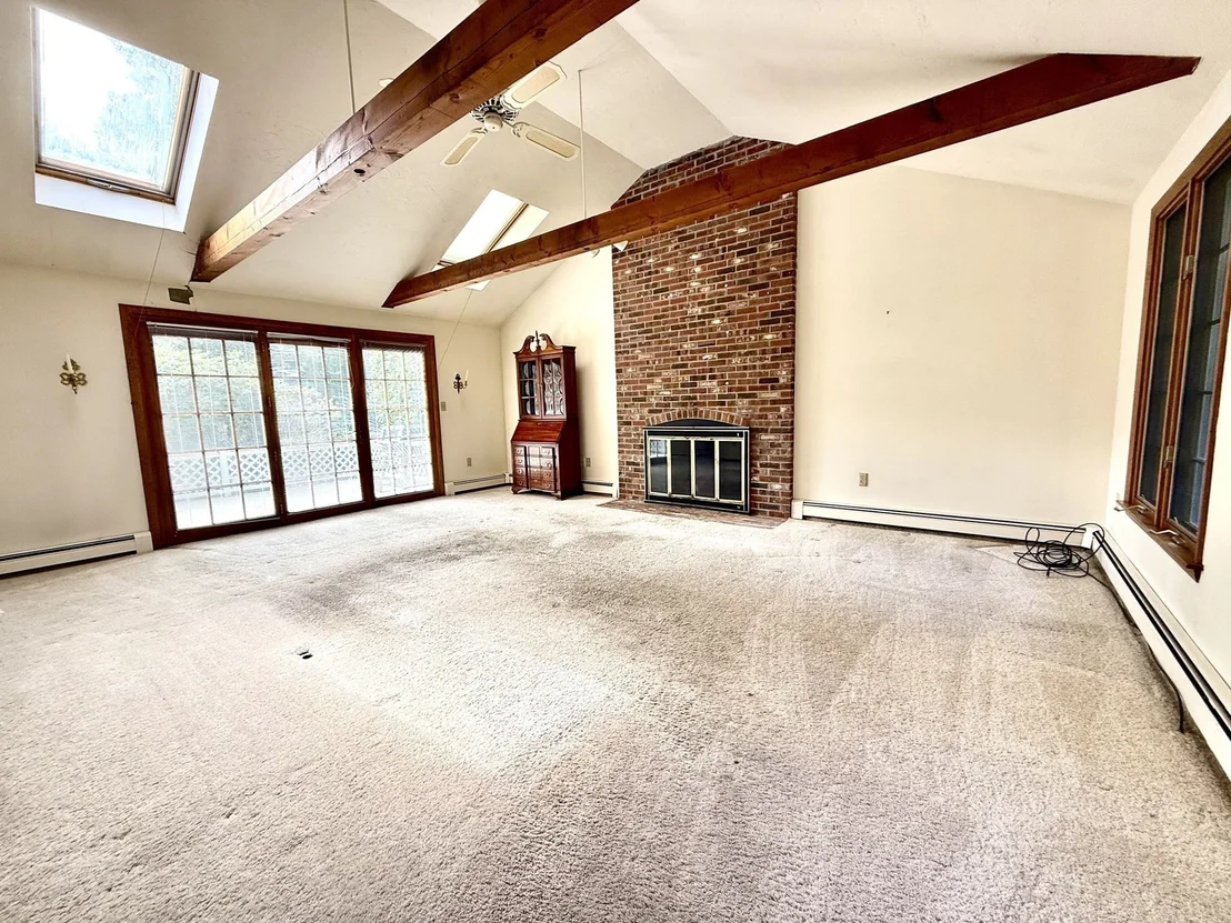 Photo of 87 Hinckley Circle