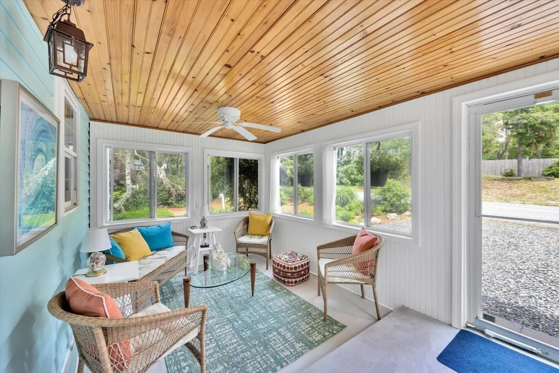 Photo of 11 Santuit Pond Rd