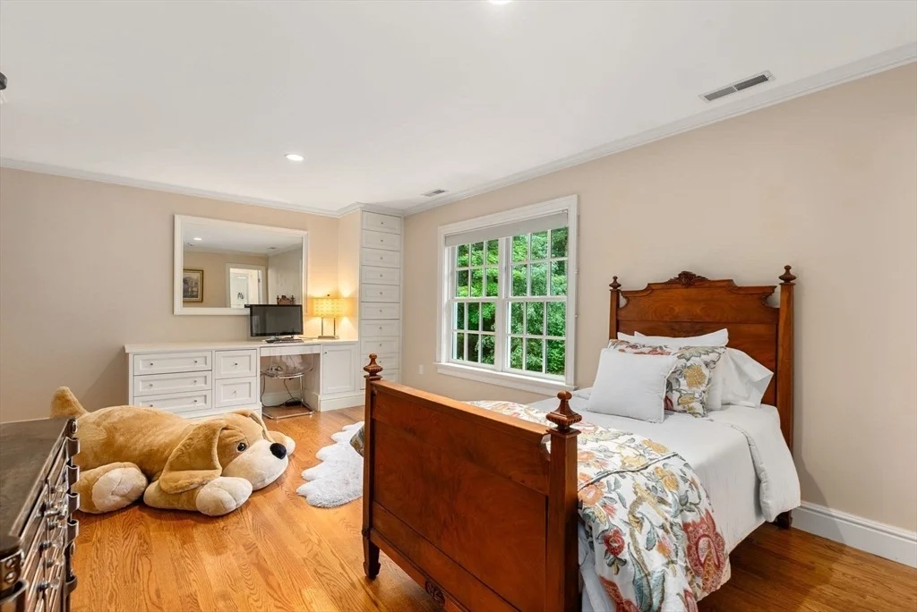 Photo of 91 Montvale Rd