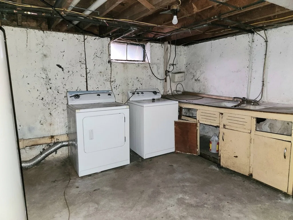 Photo of 245 El Paso St