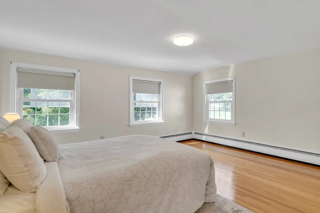 Photo of 33 Stowecroft Rd