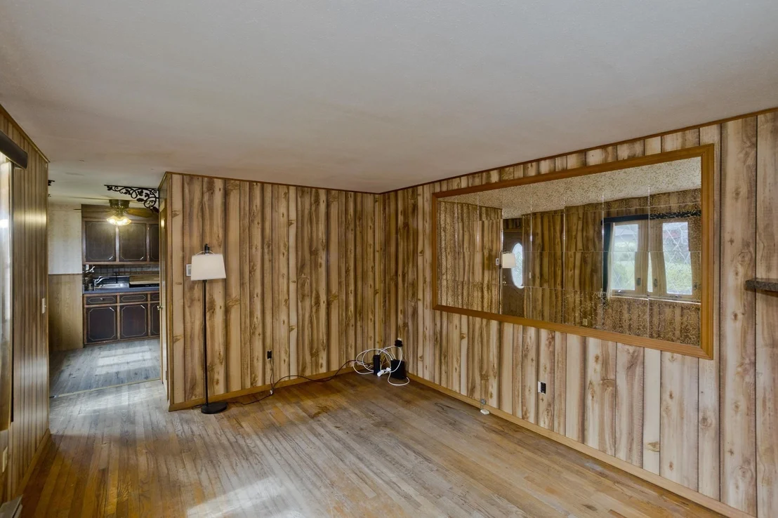 Photo of 956 Granby Rd