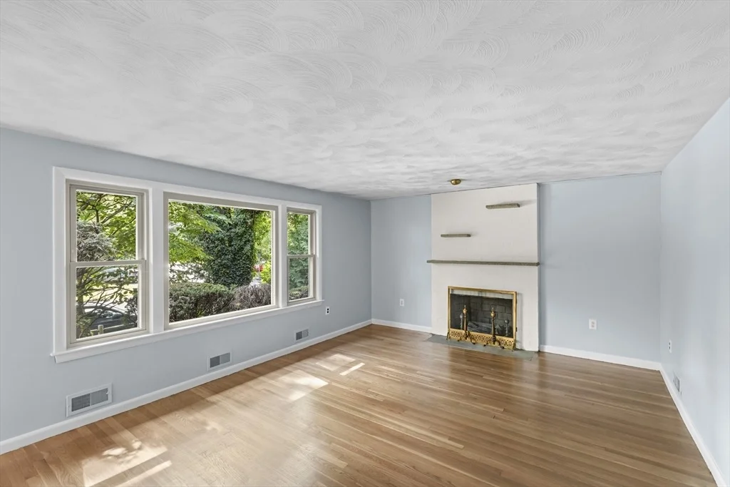 Photo of 109 Clark Lane