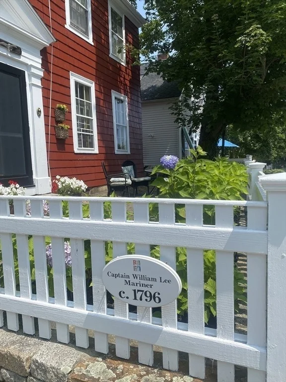Photo of 35 Central St
