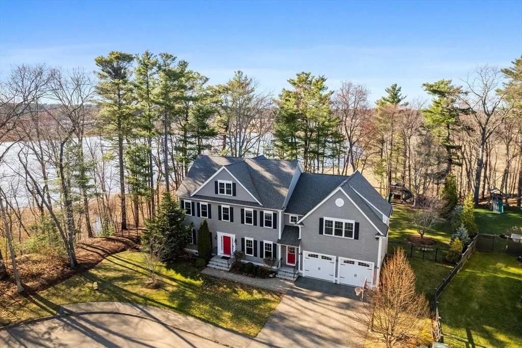 Photo of 95 Gibson Ave