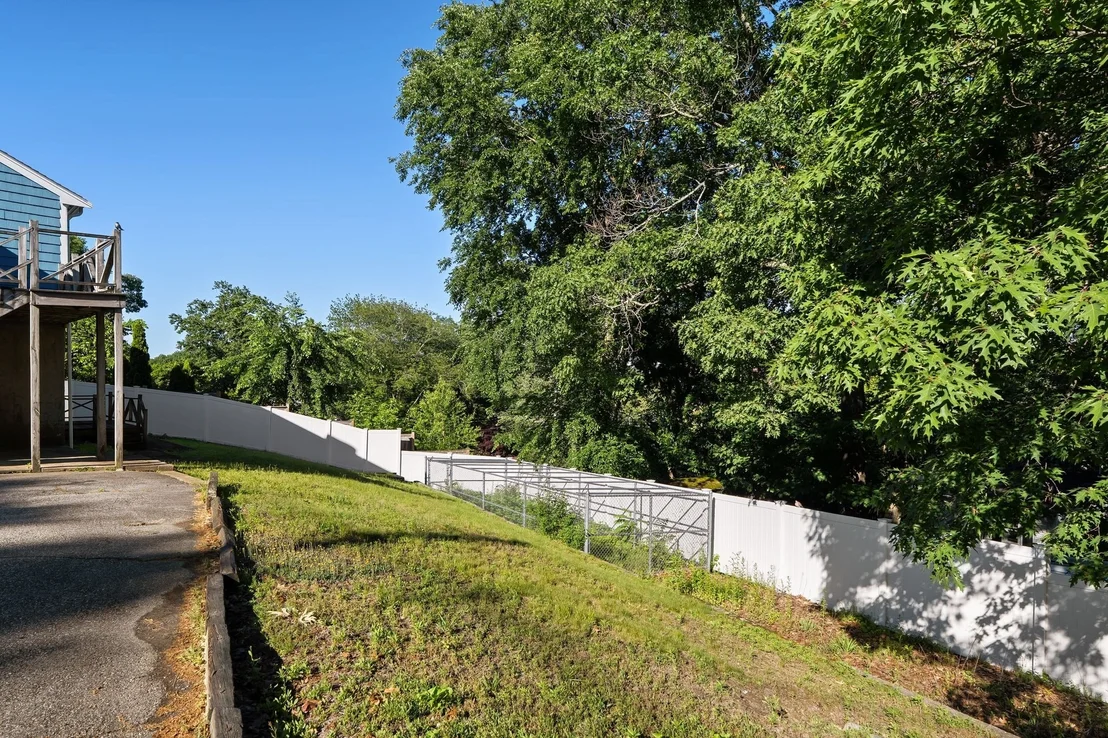 Photo of 298 Forest St