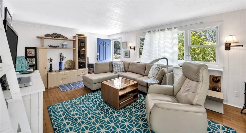 Photo of 267 Alden Dr