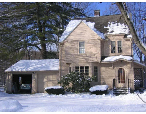Photo of 92 Moore Ave