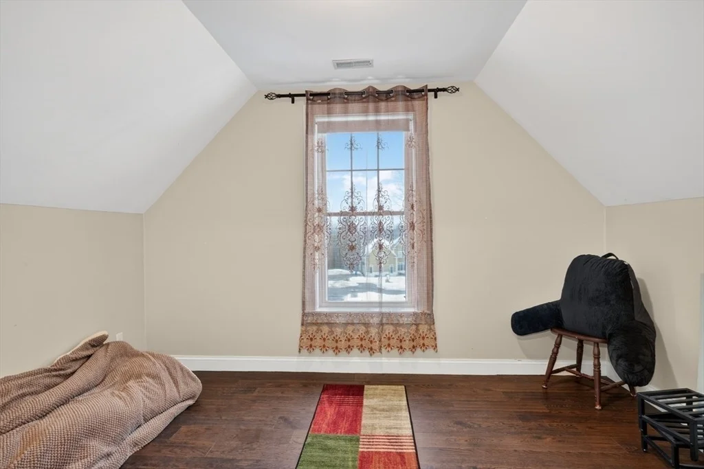 Photo of 139 Oak Tr